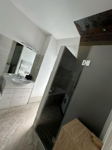 Estera 24 * Wien